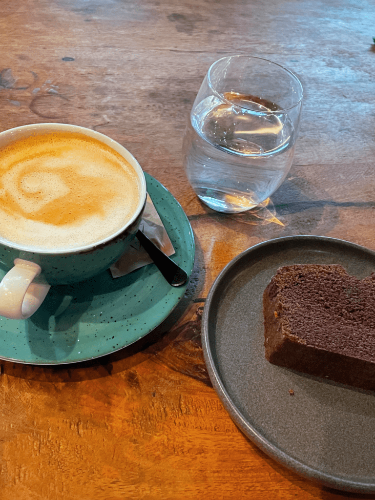 Coffee and chocolate cake at Tastexperience in Lisbon